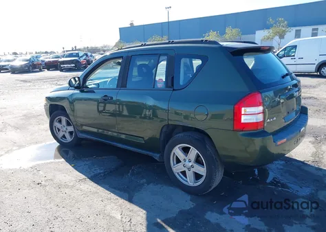 2007 Jeep Compass Sport z USA, uszkodzony, nr VIN 1J8FF47W87D422796